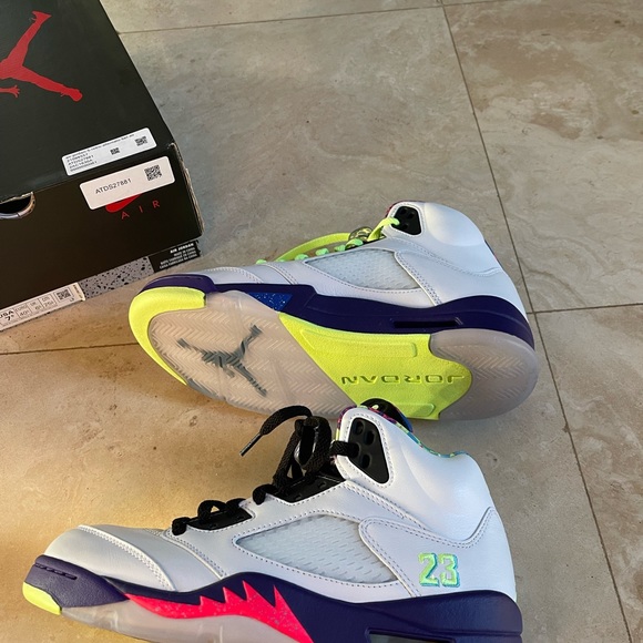 Nike Air Jordan Mens Retro DB3335 100 - Picture 5 of 9